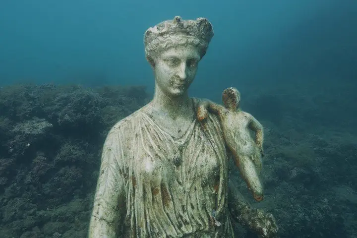 Snorkeling sulle ville romane sommerse di Baia