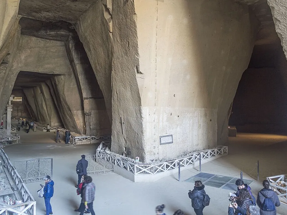 Cimitero delle Fontanelle: le anime pezzentelle nella cava di tufo