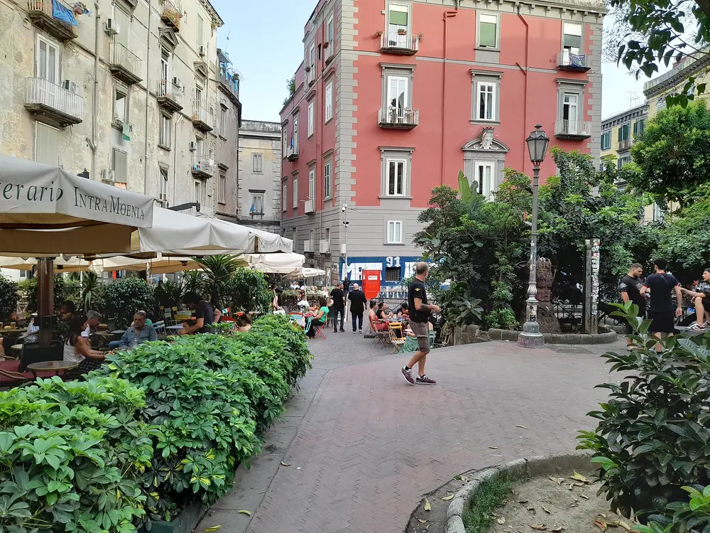 Giro dei pub del centro storico, con la musica di strada