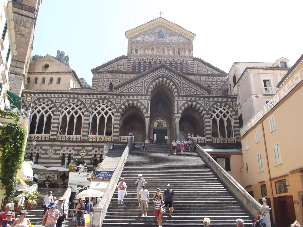 Positano e Amalfi in pullman, con traghetto tra i due paesi