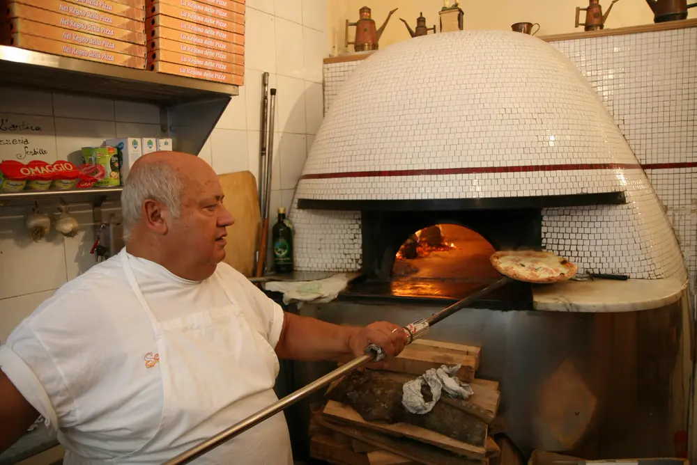 Calzone e tiramisù al forno a legna, in piccolo gruppo