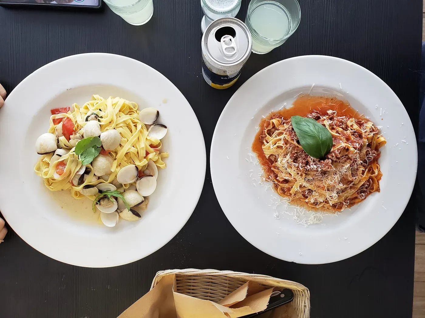 Fettuccine, ricotta ravioli and tiramisù class with a local chef