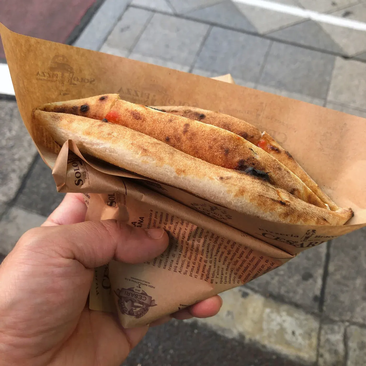 Pizza and street food tour from Piazza Dante with a local foodie