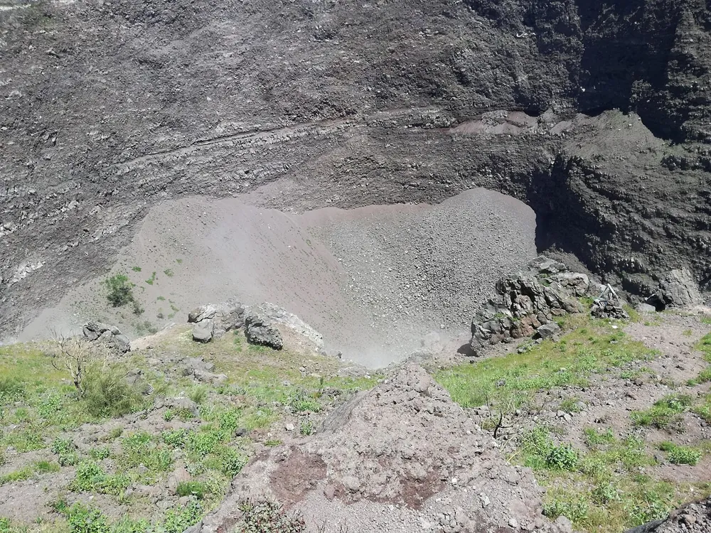 Un’ora a cavallo sui sentieri di lava del Vesuvio